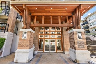 Building Photo - 6800 Eckersley Rd