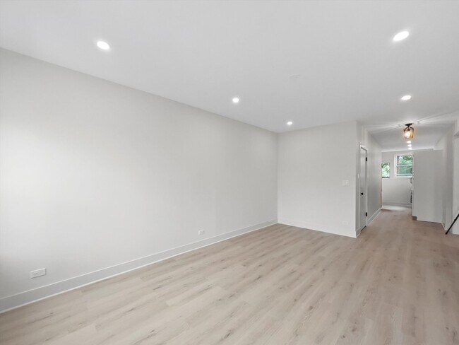 Foto del edificio - 6254 N Whipple St