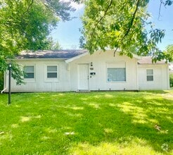 Building Photo - 1609 Williamsburg Dr