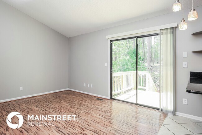 Foto del edificio - 7809 Foxwood Dr