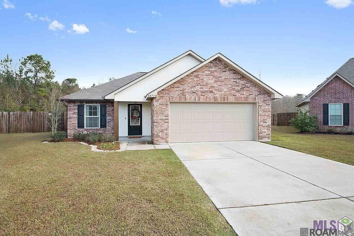 Foto principal - 12746 Darby Dr