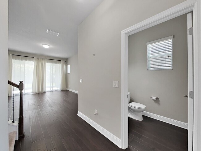 Foto del edificio - Beautiful 3 Bed 2.5 Bath Home in Apollo Be...