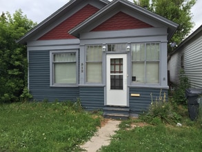 Building Photo - 512 E 20th St