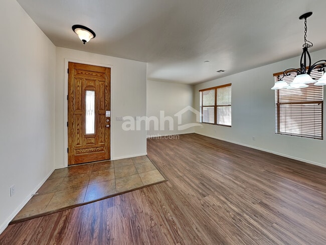 Building Photo - 15472 W Glenrosa Ave