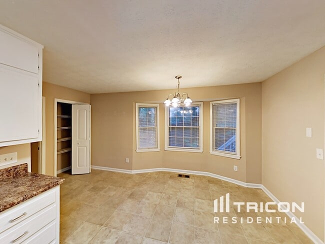 Foto del edificio - 815 Post Ridge Terrace