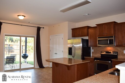 Building Photo - 6720 Southern Trace Cir