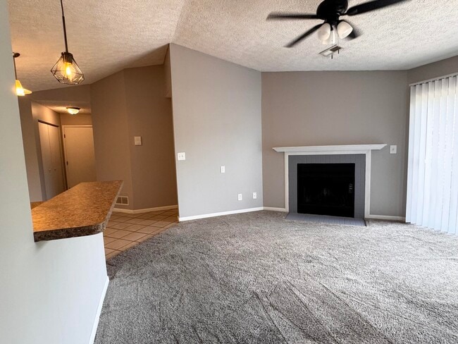 Building Photo - 38 Woodland Hills Dr