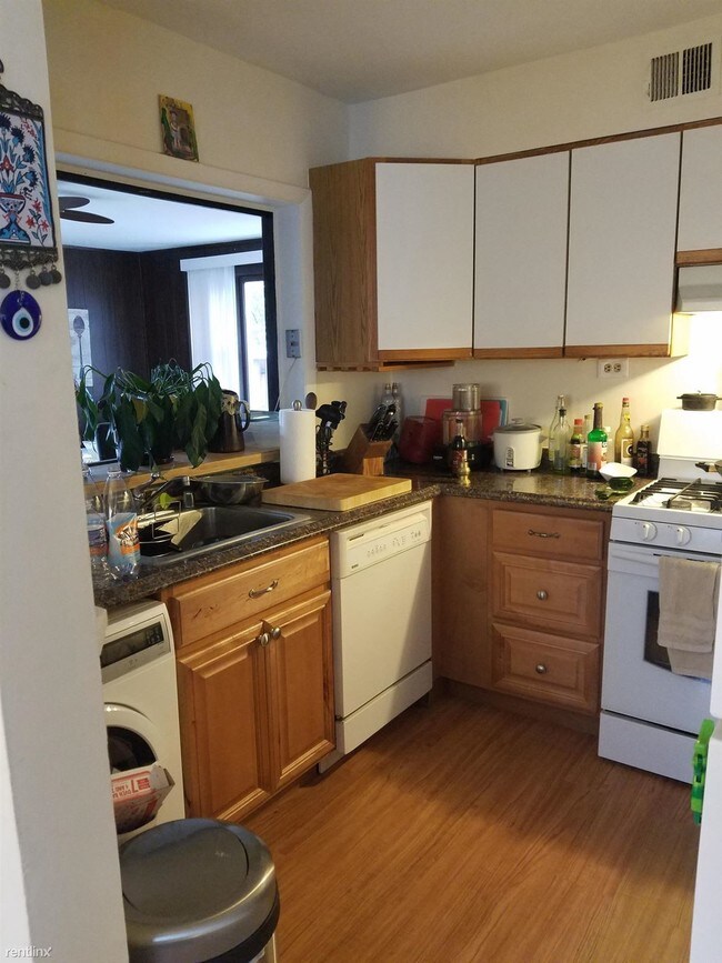 Building Photo - 4 br, 2 bath House - 710 Justin Way