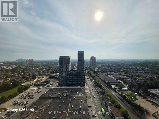 Building Photo - 1185 Dupont St