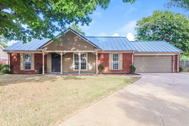 Building Photo - 7390 Paddock Cove