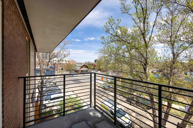 Foto del edificio - Fillmore Flats