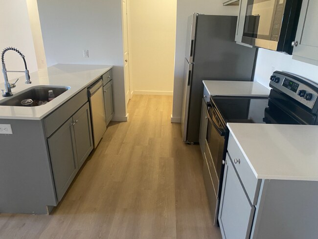 Foto del edificio - 5723 Kemper St