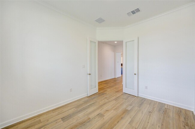 Building Photo - 25326 Loch Doon Dr