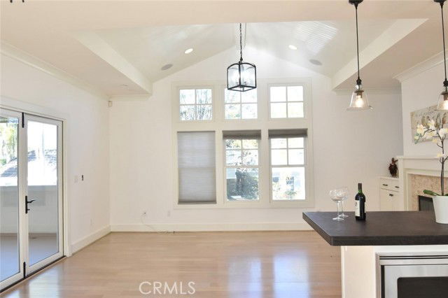 Building Photo - 2521 2nd Ave