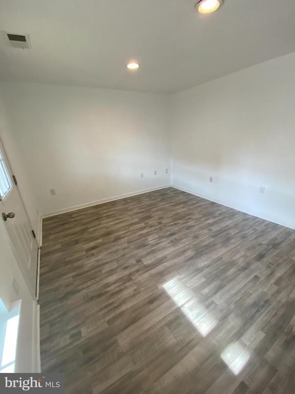 Foto del edificio - 71 Athens Dr