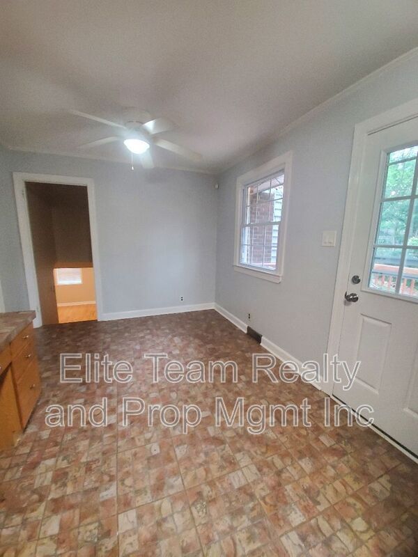 Foto del edificio - 4918 White Oak Rd