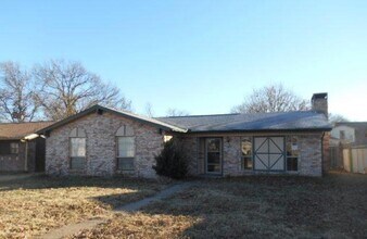 Building Photo - 1914 Aspen Ln