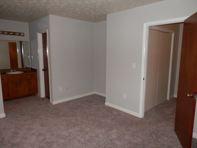 Br1 - 5836 Sheldon Ct