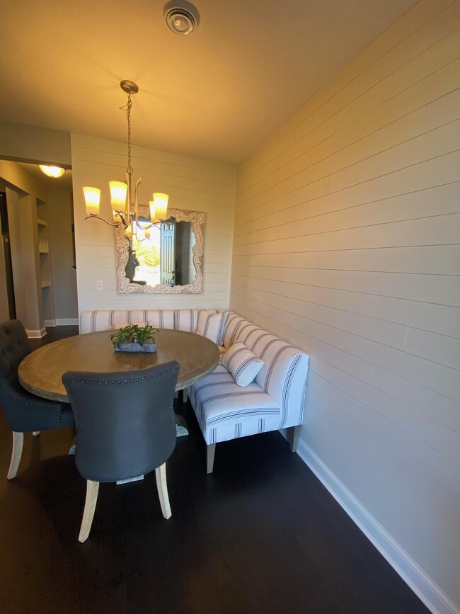 Foto del edificio - 6912 Crosby Ct
