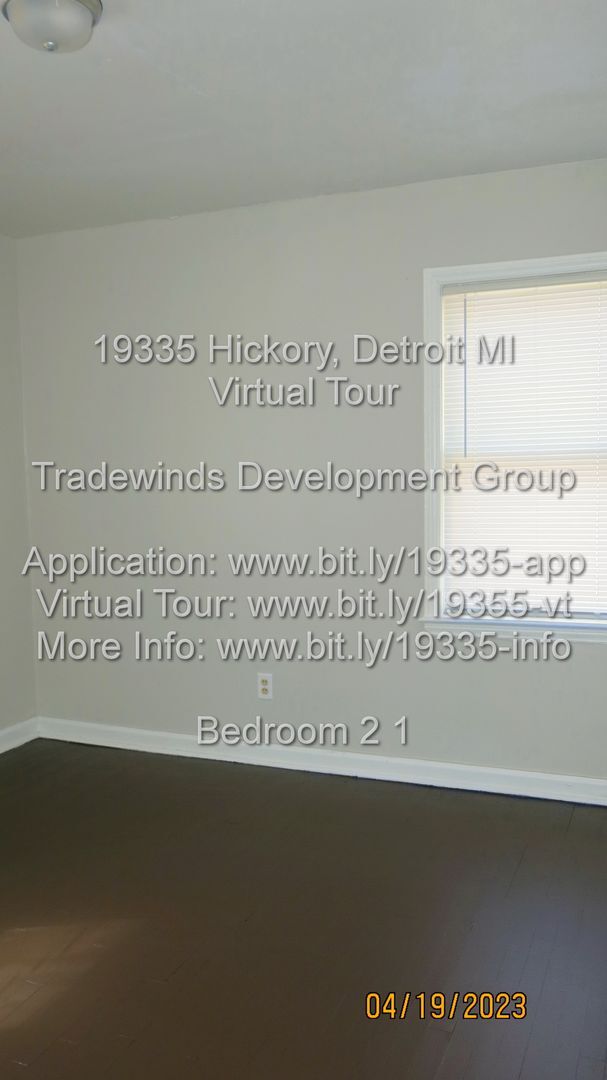 Building Photo - 19335 Hickory 3 bed/1 bath Bungalow with b...