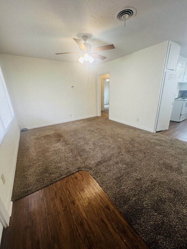 Building Photo - Adorable 2 bed in Enid!