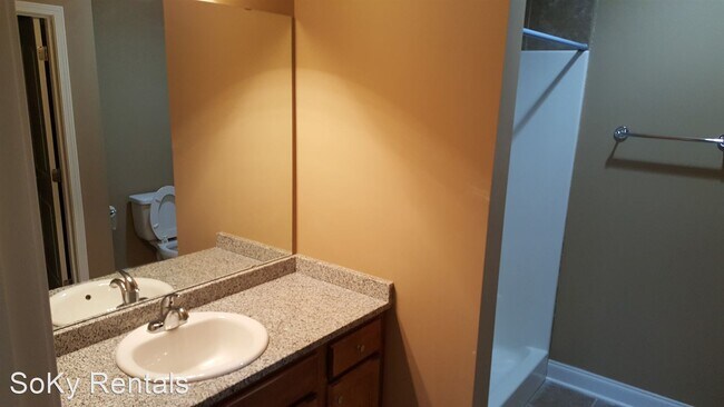 Building Photo - 2 br, 2 bath House - 242 Walnut Creek Court