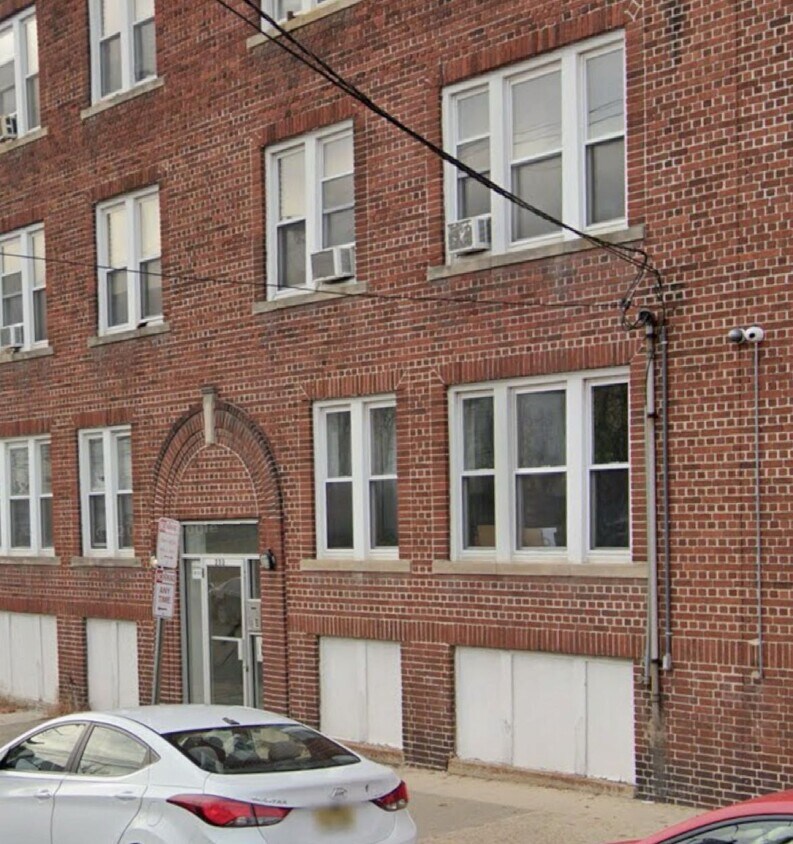 Foto principal - 240 Fowler Ave