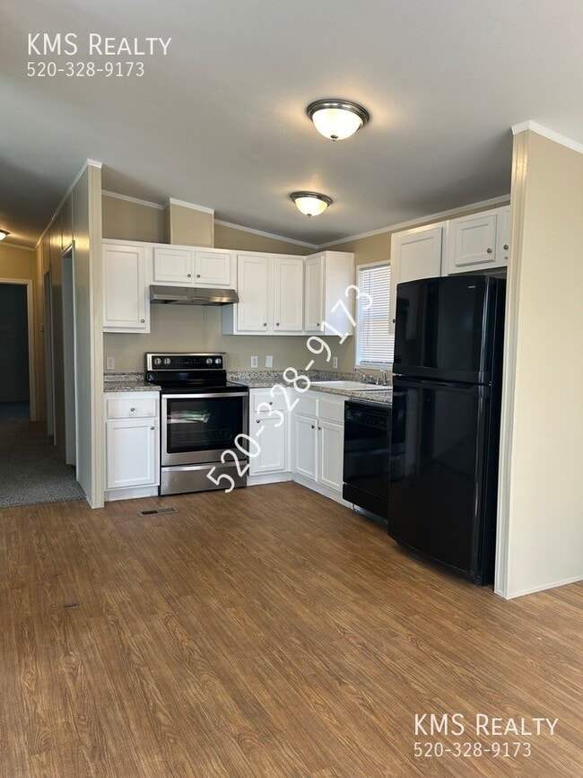 Building Photo - 6269 S Randall Blvd