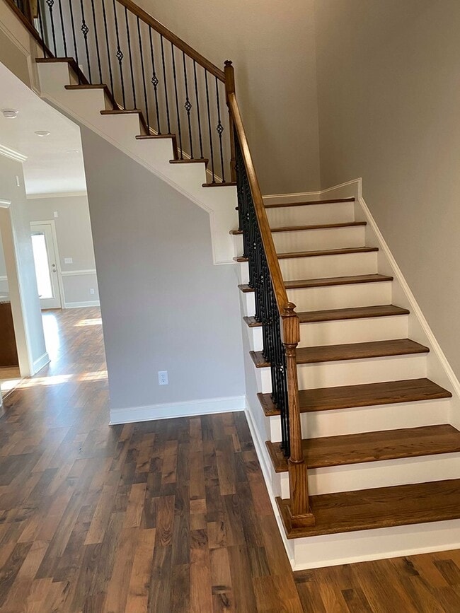 Building Photo - 2105 Remington Ct