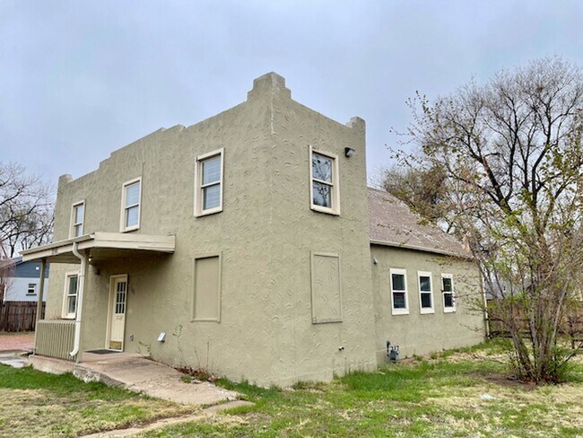 Foto del edificio - 2101 E Willamette Ave