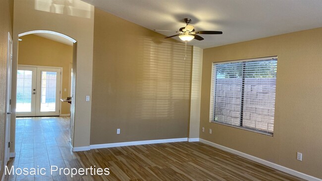 Foto del edificio - 4 br, 2 bath House - 661 W Liberty Lane