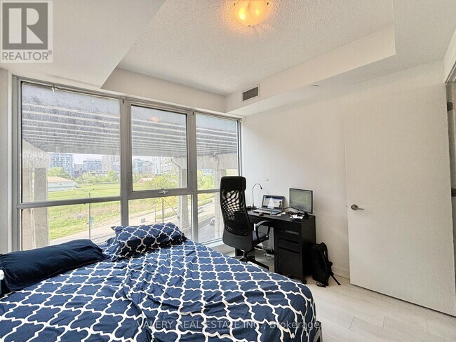 Photo du bâtiment - 50 Bruyeres Mews