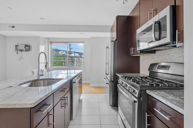 Foto del edificio - 900 N 16th St