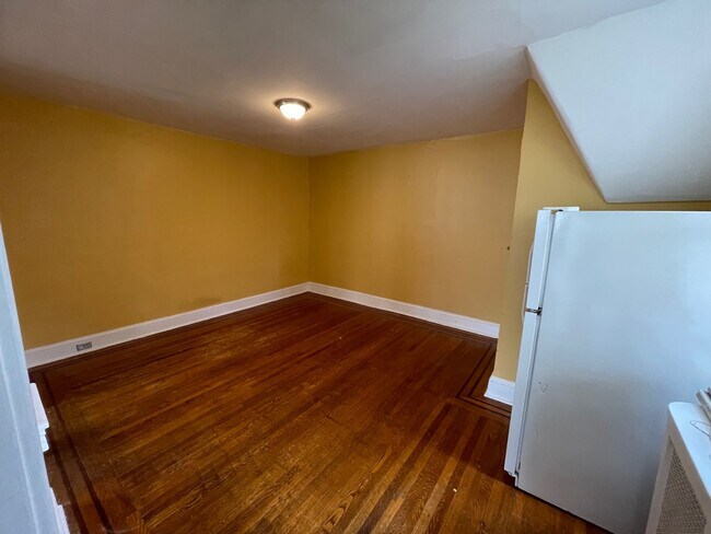 Foto del edificio - 67 Owen Avenue, Unit 3