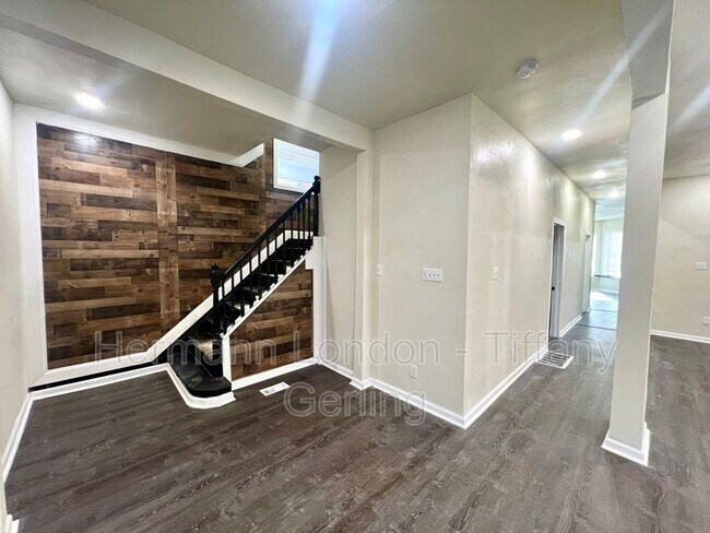 Foto del edificio - 5676 Cates Ave