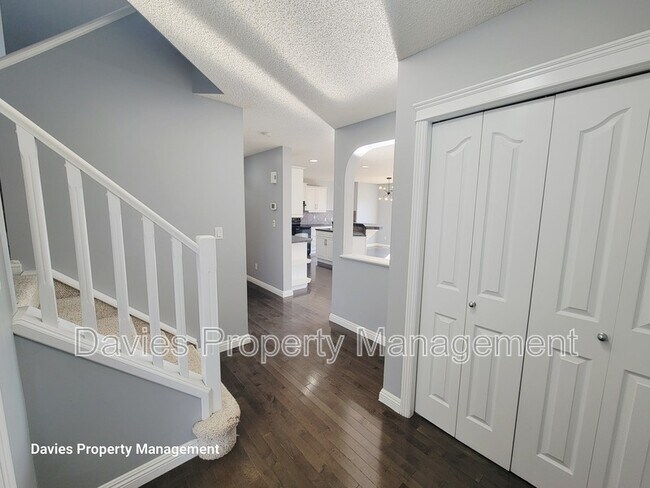 Photo du bâtiment - 1020-118A 118a St SW