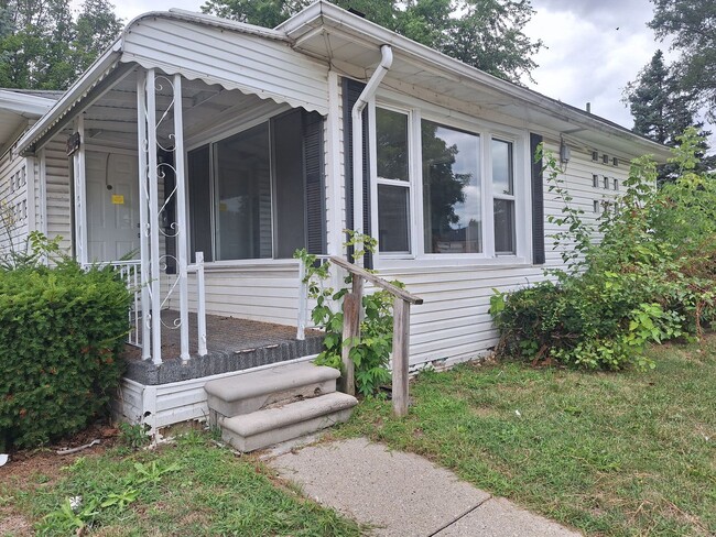 Building Photo - 16969 Stephens Rd