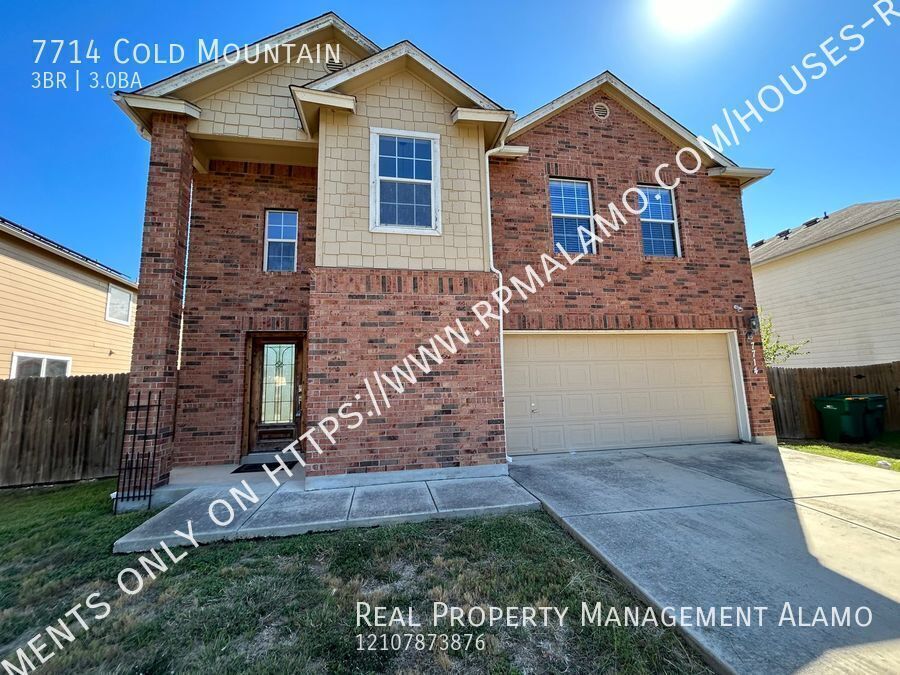 Foto principal - AVAILABLE NOW! 2-Story 3 Bedroom / 2.5 Bat...