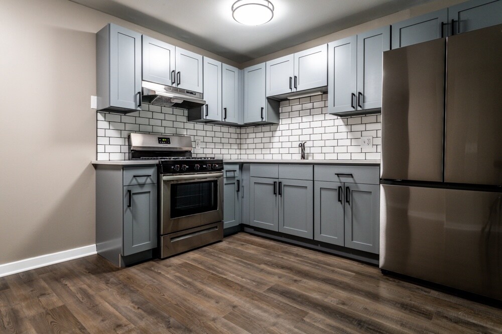 Light Road Apartments Apartments in Oswego, IL