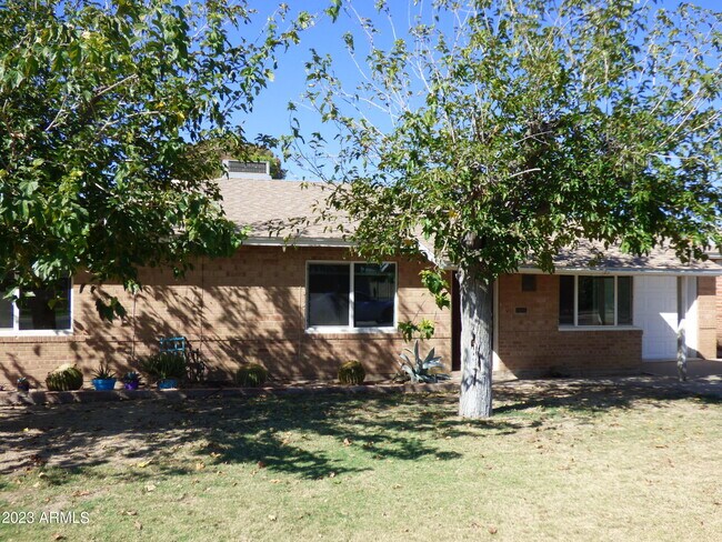 Foto del edificio - 5548 N 12th Ave