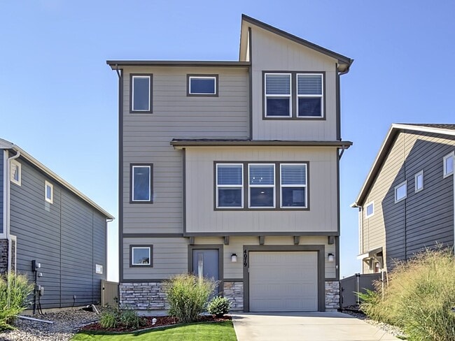 Bright & Open 3-Bed | Great Yard + Mountai... - Bright & Open 3-Bed | Great Yard + Mountai... House