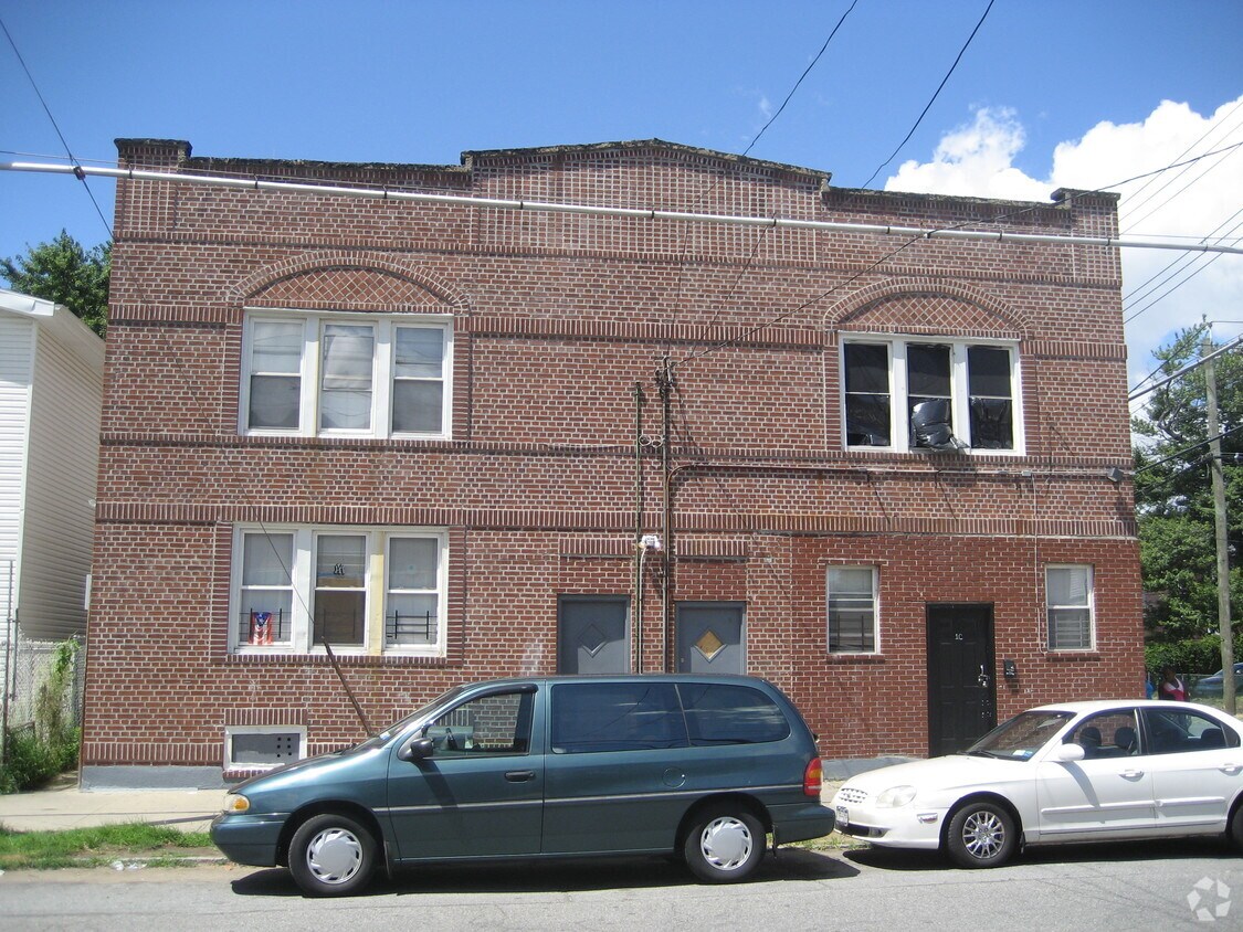 Building Photo - 170-174 Grandview Ave