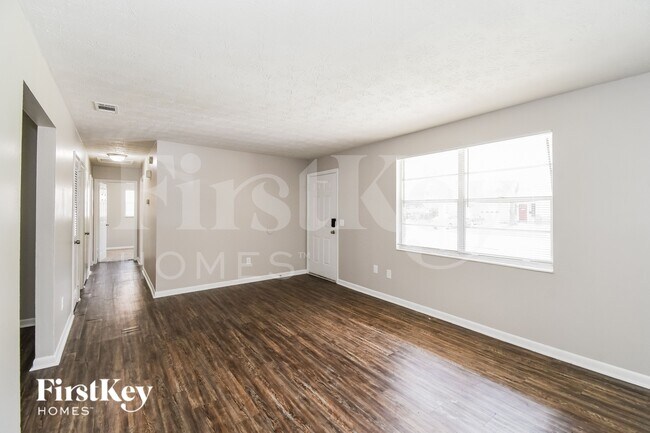 Building Photo - 4476 Jade Dr W