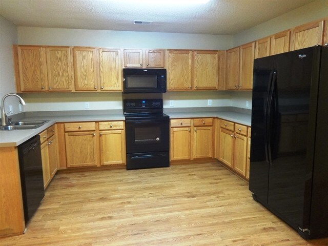 Building Photo - 1016 Deerberry Rd