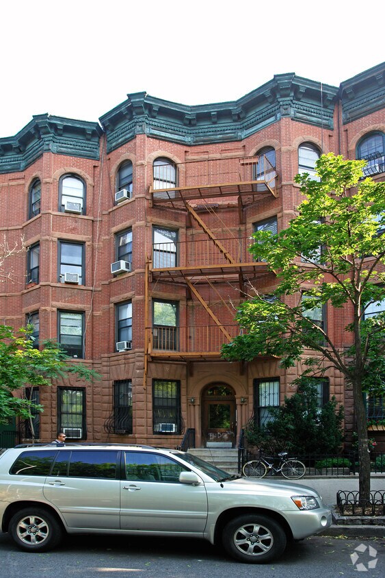 Building Photo - 339 3rd St
