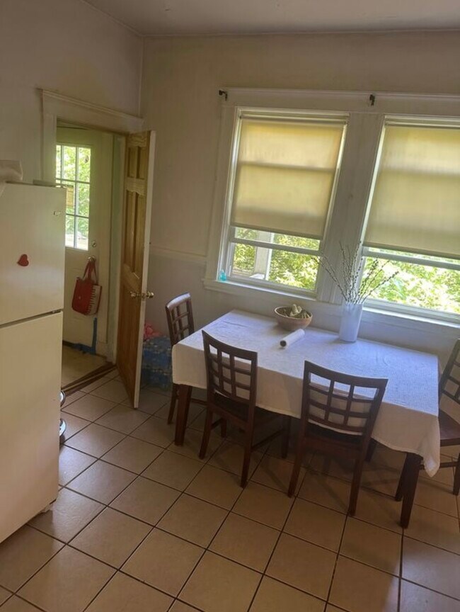 Foto del edificio - 18 Wentworth Ter