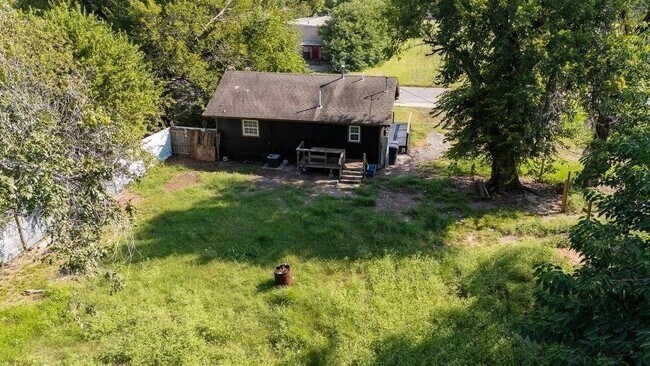 Foto del edificio - 2913 SW 13th St