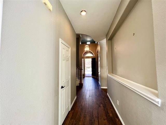 Building Photo - 615 Fallbrook Dr