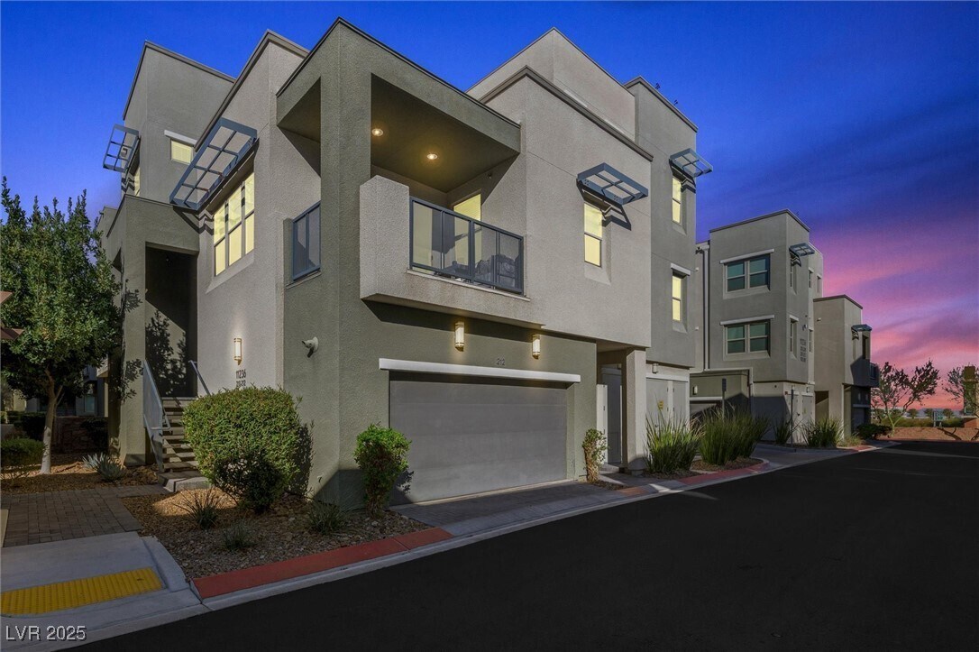 Foto principal - 11236 Rainbow Peak Ave