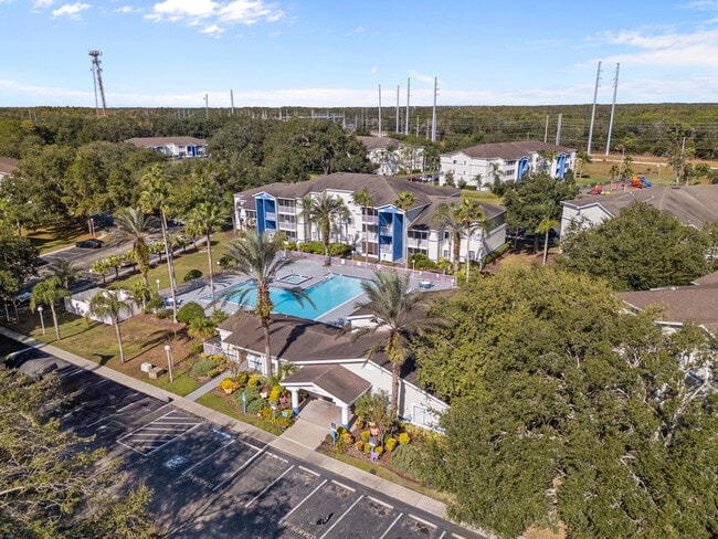 Building Photo - The Landings At Cypress Meadows